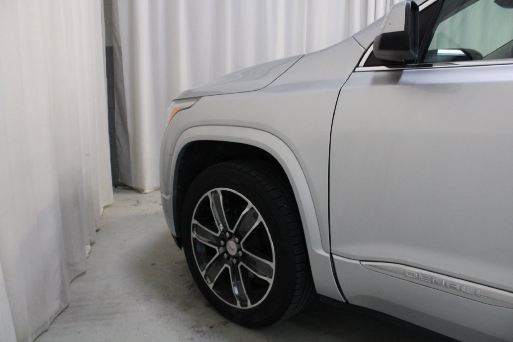 Used 2019 GMC Acadia Denali AWD/4WD image 33