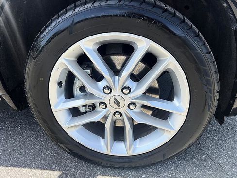 Used 2024 Dodge Durango GT AWD/4WD image 12