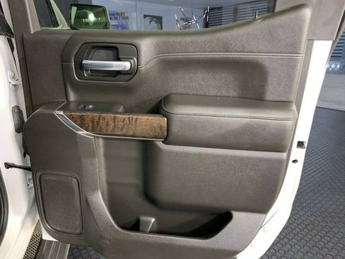 Used 2021 GMC Sierra 1500 Denali w/ Denali Ultimate Package AWD/4WD image 11