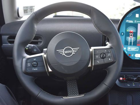 Used 2025 MINI Cooper S FWD image 19