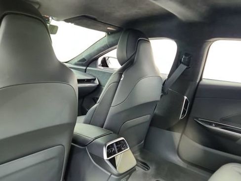 Used 2024 Lucid Air Pure RWD image 30