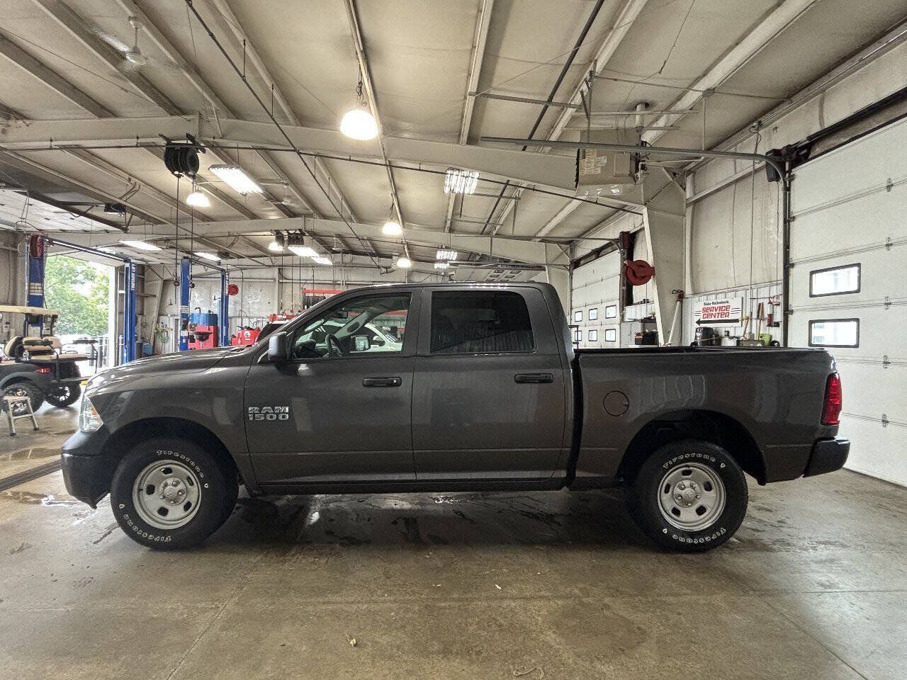 Used 2016 RAM 1500 Tradesman w/ Popular Equipment Group AWD/4WD image 1
