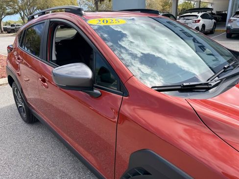 Used 2025 Subaru Crosstrek 2.0i Premium image 15