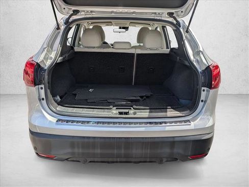 Used 2019 Nissan Rogue Sport SV image 6