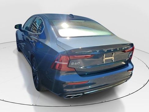 Used 2022 Volvo S60 B5 Inscription w/ Advanced Package image 3