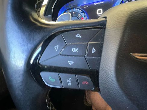 Used 2016 Chrysler 300 S image 21