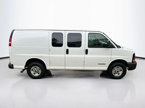 Used 2005 GMC Savana 2500 RWD image 11