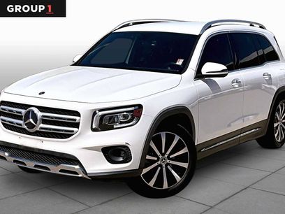 Used 2021 Mercedes-Benz GLB 250 4MATIC w/ Premium Package