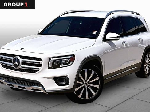 Used 2021 Mercedes-Benz GLB 250 4MATIC w/ Premium Package image 1