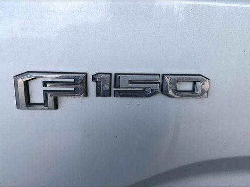 Used 2015 Ford F150 Lariat w/ Equipment Group 502A Luxury AWD/4WD image 9