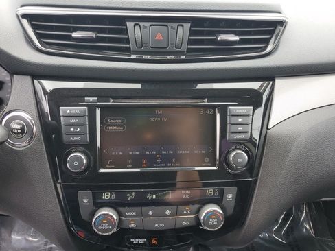 Used 2020 Nissan Rogue Sport SL AWD/4WD image 32