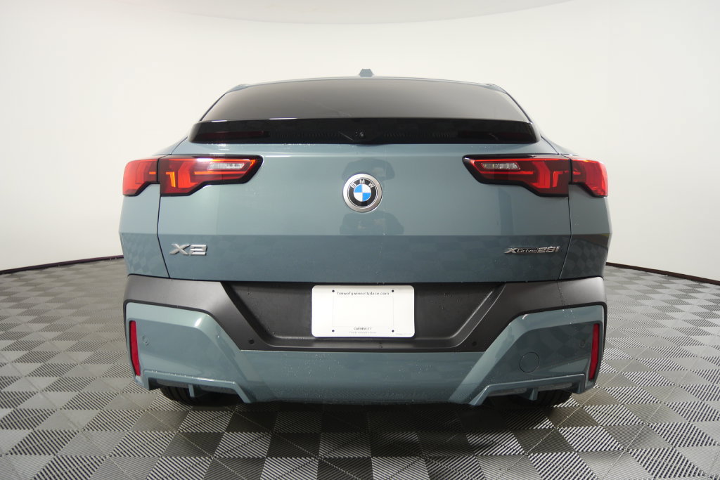 Certified 2025 BMW X2 xDrive28i AWD/4WD image 5