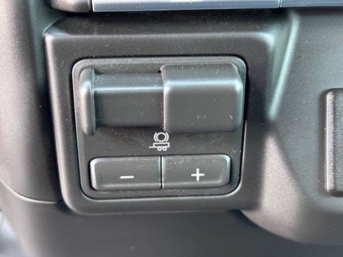Used 2026 Chevrolet Silverado 2500 W/T w/ LPO, Dark Essentials Package AWD/4WD image 31