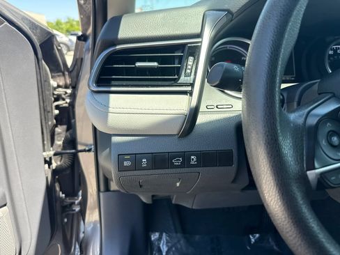 Used 2023 Toyota Camry LE FWD image 19