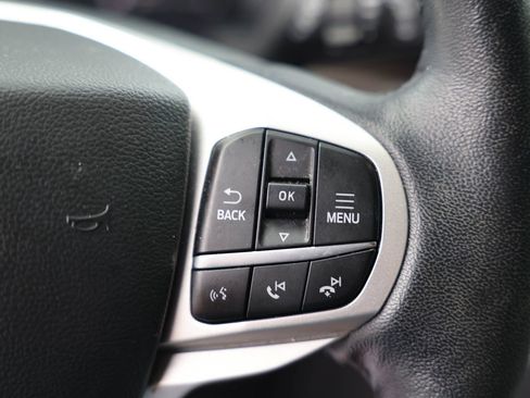 Used 2023 Ford Explorer Limited w/ Limited Technology Package AWD/4WD image 18