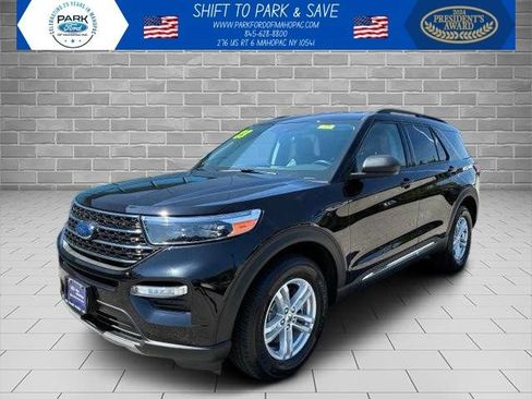 Certified 2023 Ford Explorer XLT w/ Equipment Group 202A AWD/4WD image 1