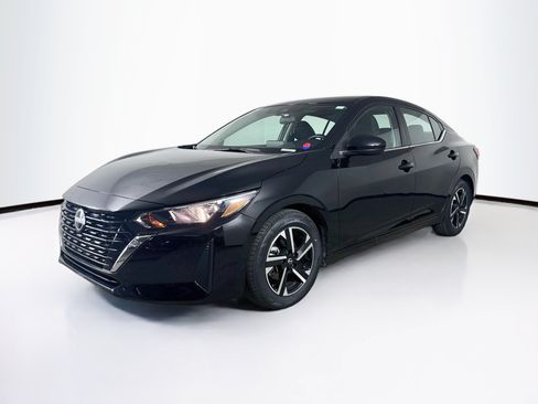 Used 2024 Nissan Sentra SV FWD image 4