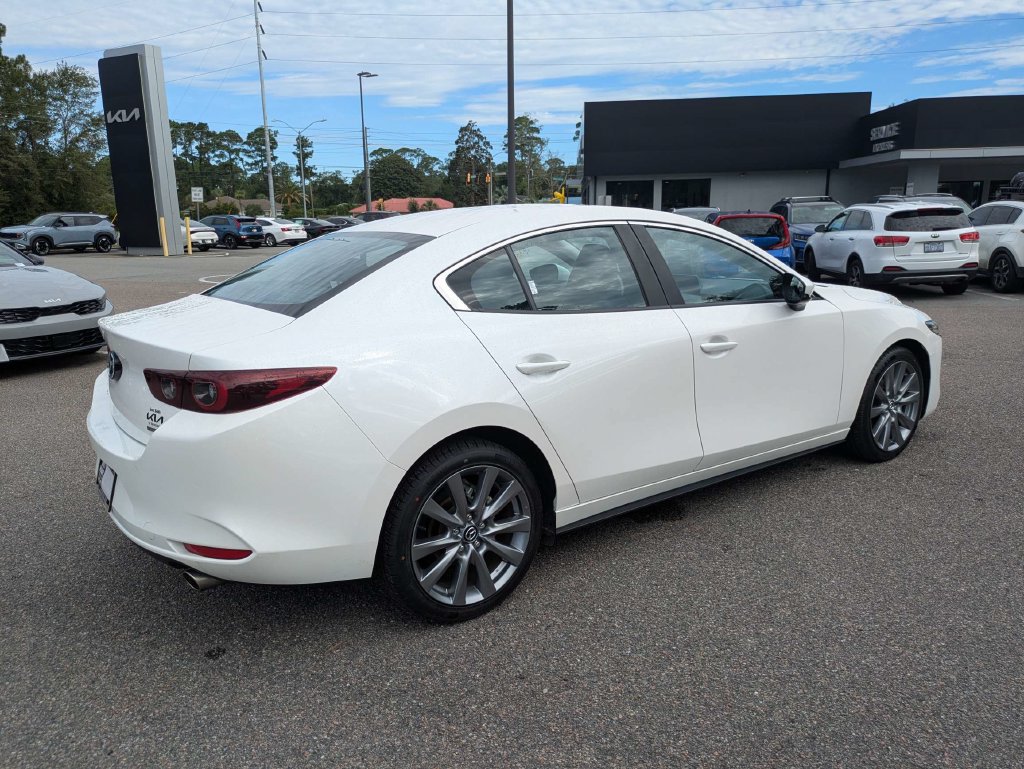 Used 2025 MAZDA MAZDA3 s FWD image 4
