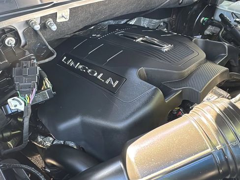 Used 2018 Lincoln Navigator Black Label w/ Cargo Package image 65