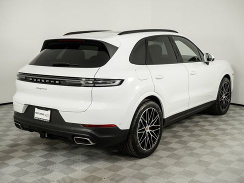 New 2026 Porsche Cayenne Base image 29