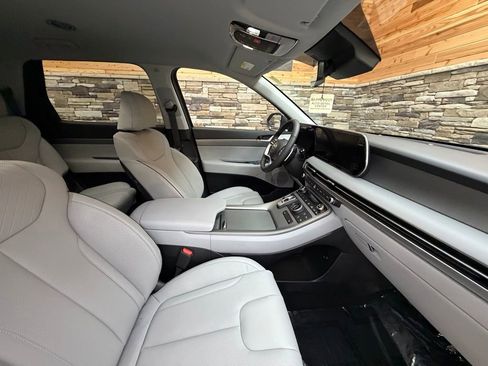Used 2023 Hyundai Palisade SEL image 14