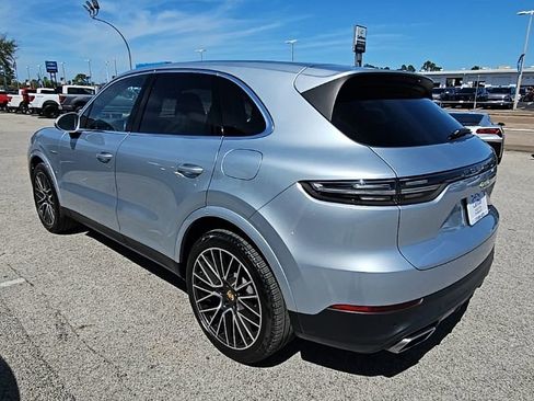 Used 2019 Porsche Cayenne E-Hybrid image 5