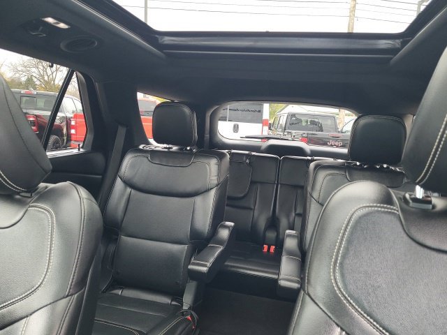 Used 2020 Ford Explorer ST AWD/4WD image 2