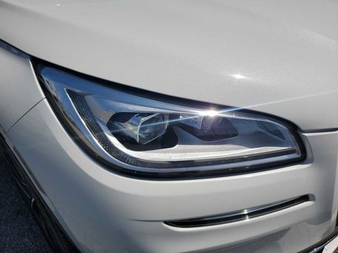 Used 2023 Lincoln Corsair Reserve FWD image 12
