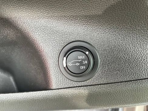 Used 2017 Buick Envision Essence FWD image 14
