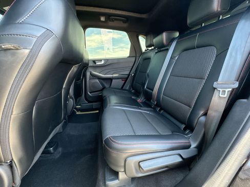 Used 2024 Ford Escape ST-Line w/ Tech Pack #1 AWD/4WD image 19