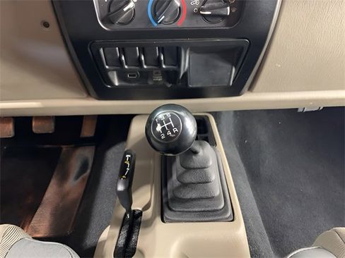 Used 2003 Jeep Wrangler Sport image 26