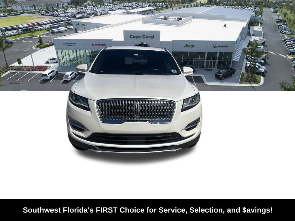 Used 2019 Lincoln MKC Premiere FWD image 2