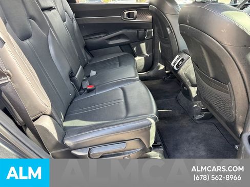 Used 2024 Kia Sorento S image 17