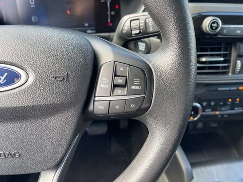Used 2025 Ford Escape Active AWD/4WD image 20