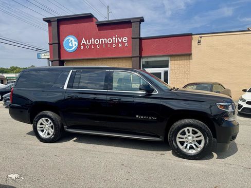 Used 2019 Chevrolet Suburban LT AWD/4WD image 6
