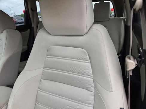 Used 2019 Honda CR-V EX image 16