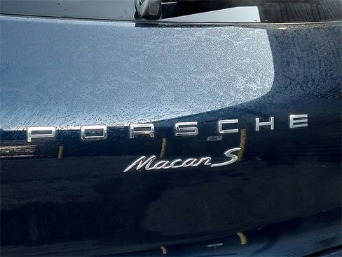 Certified 2017 Porsche Macan S image 35