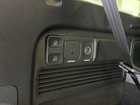 Used 2025 Rivian R1S Adventure AWD/4WD image 45