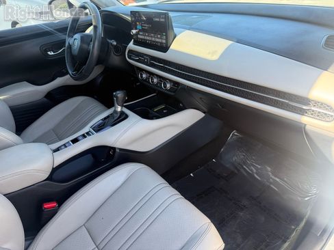 Used 2023 Honda HR-V EX-L image 30