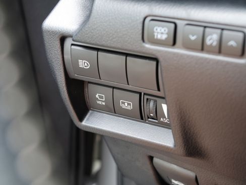 Used 2024 Lexus IS 500 RWD image 18