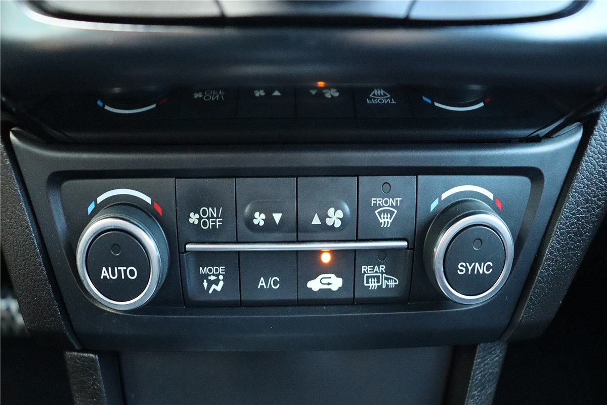 Used 2019 Acura ILX w/ Technology Plus & A-SPEC FWD image 32