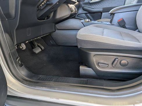 Used 2020 Ford Escape SE FWD image 14