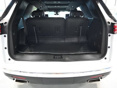 Used 2022 Chevrolet Traverse Premier w/ LPO, Floor Liner Package AWD/4WD image 30