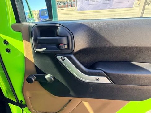 Used 2012 Jeep Wrangler Rubicon w/ Trailer Tow Group image 14