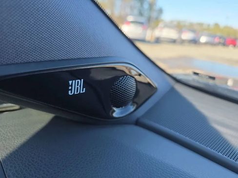 Used 2019 Toyota Avalon Limited image 45