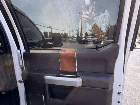 Used 2017 Ford F350 King Ranch w/ King Ranch Ultimate Package AWD/4WD image 22