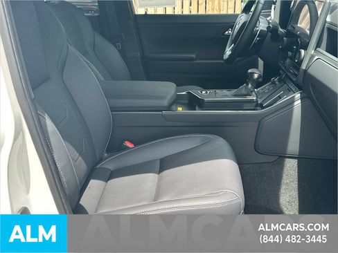 Used 2026 Lexus GX 550 w/ Accessory Package (2T) AWD/4WD image 15
