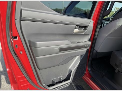 Used 2024 Toyota Tacoma TRD Sport image 19