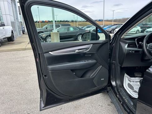 Used 2019 Cadillac XT5 Luxury image 28