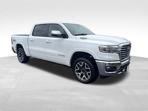 Used 2025 RAM 1500 Laramie w/ Advanced Safety Group II AWD/4WD image 3